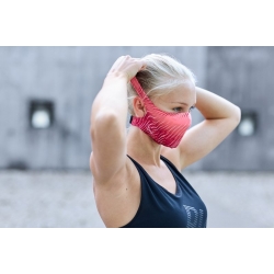 Sportowa maska ochronna do biegania, nordic walking, rower. Maska Buff podczas aktywności fizycznej